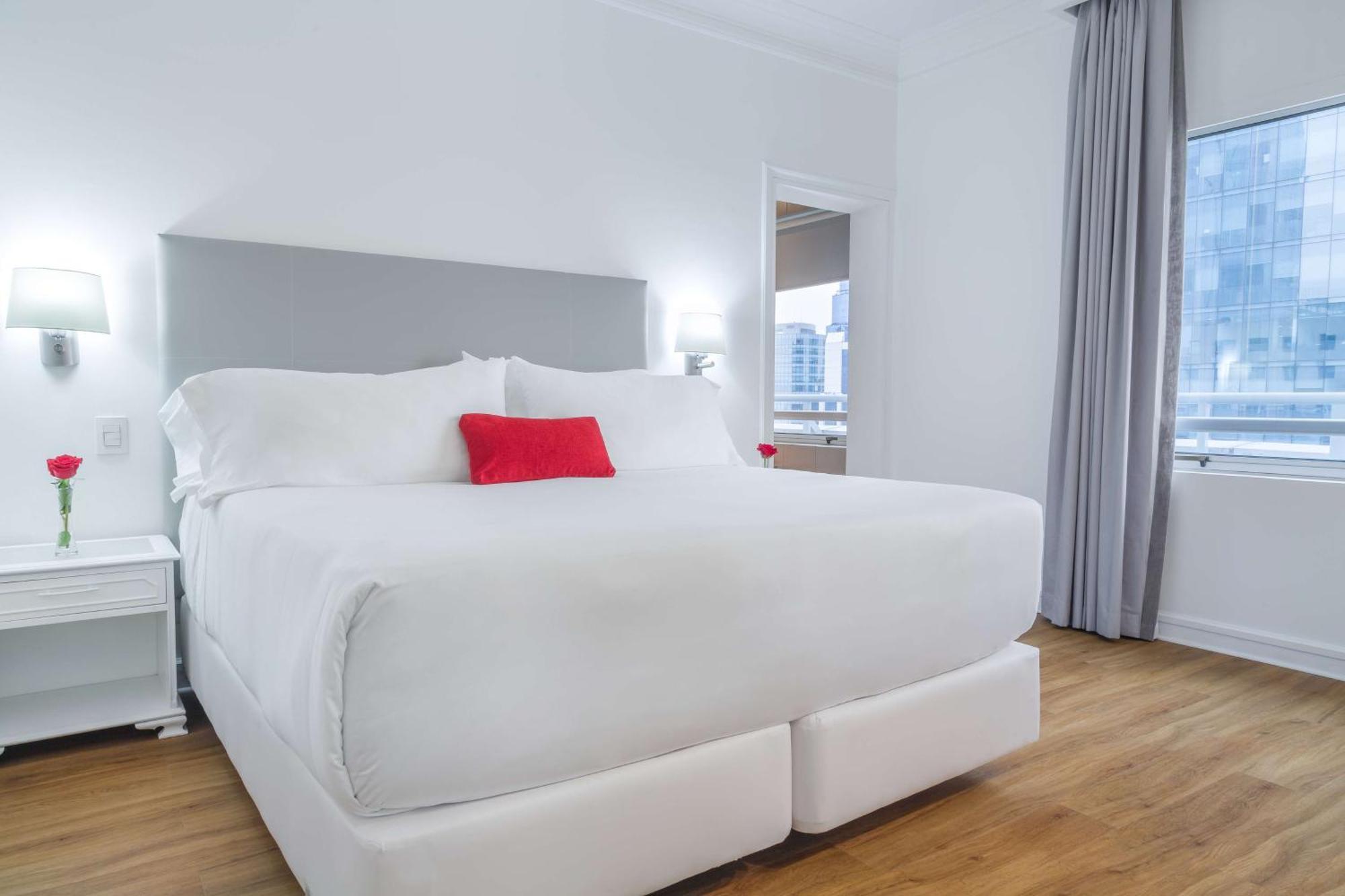 ホテル Nh コレクション プラザ サンティアゴ エクステリア 写真 A bedroom at the Hotel 57