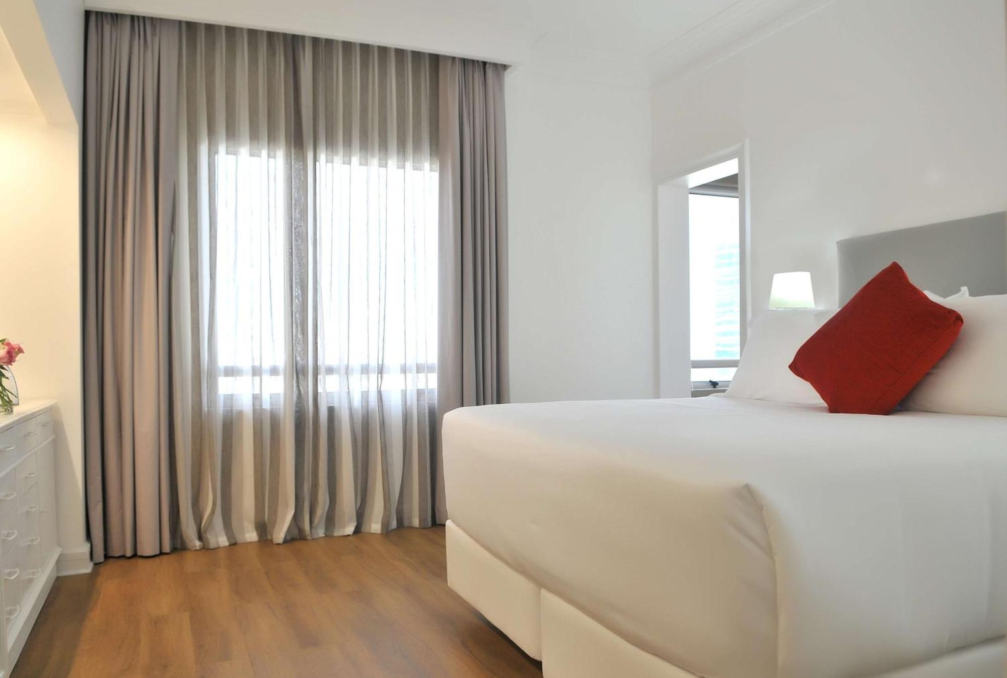 ホテル Nh コレクション プラザ サンティアゴ エクステリア 写真 A bedroom at the hotel